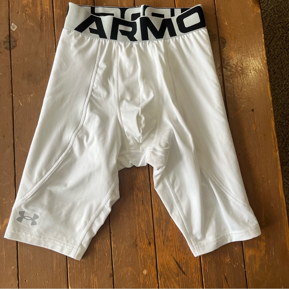 Under Armour 1375635 Diamond Utility Slider Shorts - Men’s Small White